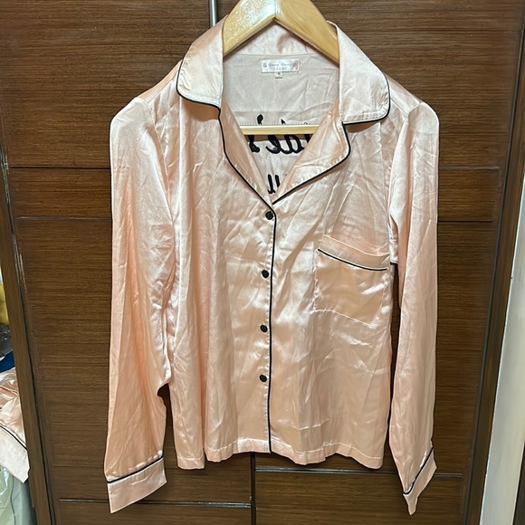 Brides Squad satin nightsuit - Picture 2 of 5